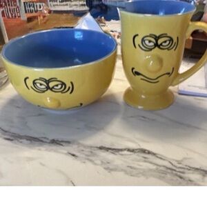 Source Unknown Yellow and Blue Ceramic Face Set
